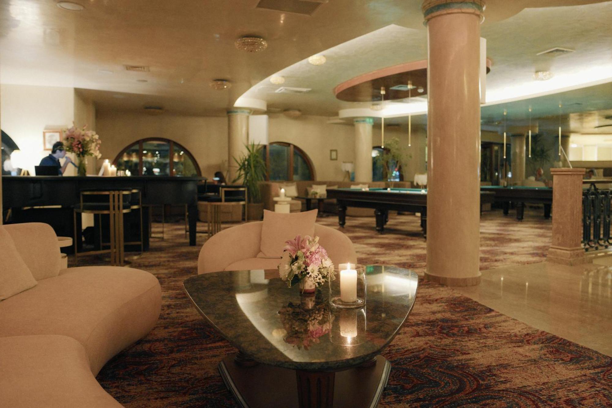 Admiral Hotel Golden Sands Exterior photo Lobby